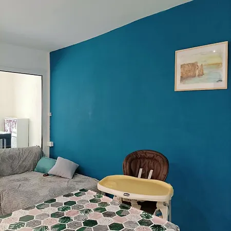 Maison Spacieuse De 2 Avec Jardinet Exterieur *