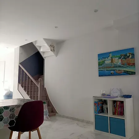 Maison Spacieuse De 2 Avec Jardinet Exterieur 別荘