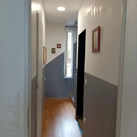 Vakantiehuis Maison Spacieuse De 2 Avec Cour