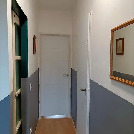 Maison Spacieuse De 2 Avec Jardinet Exterieur